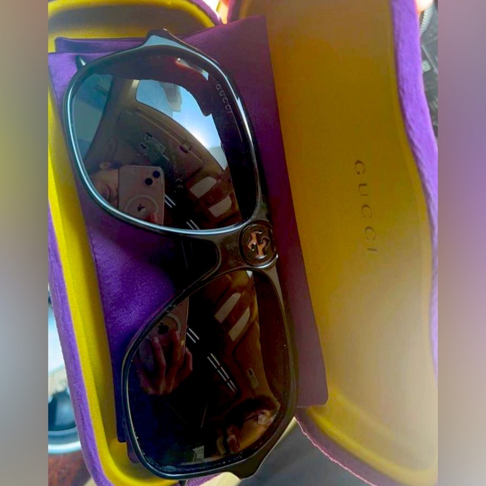 Men Gucci sunglasses